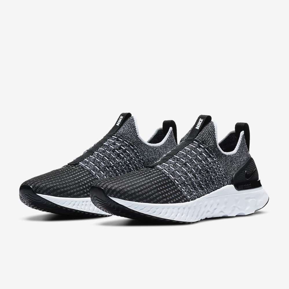 Nike React Phantom Run Flyknit 2 Running Shoes